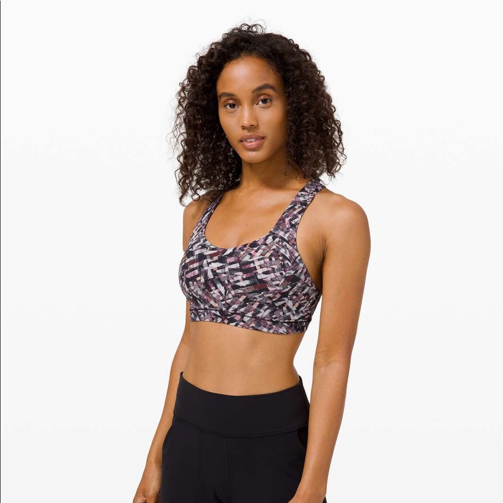 NWT lululemon Free to Be Serene Bra Size 4